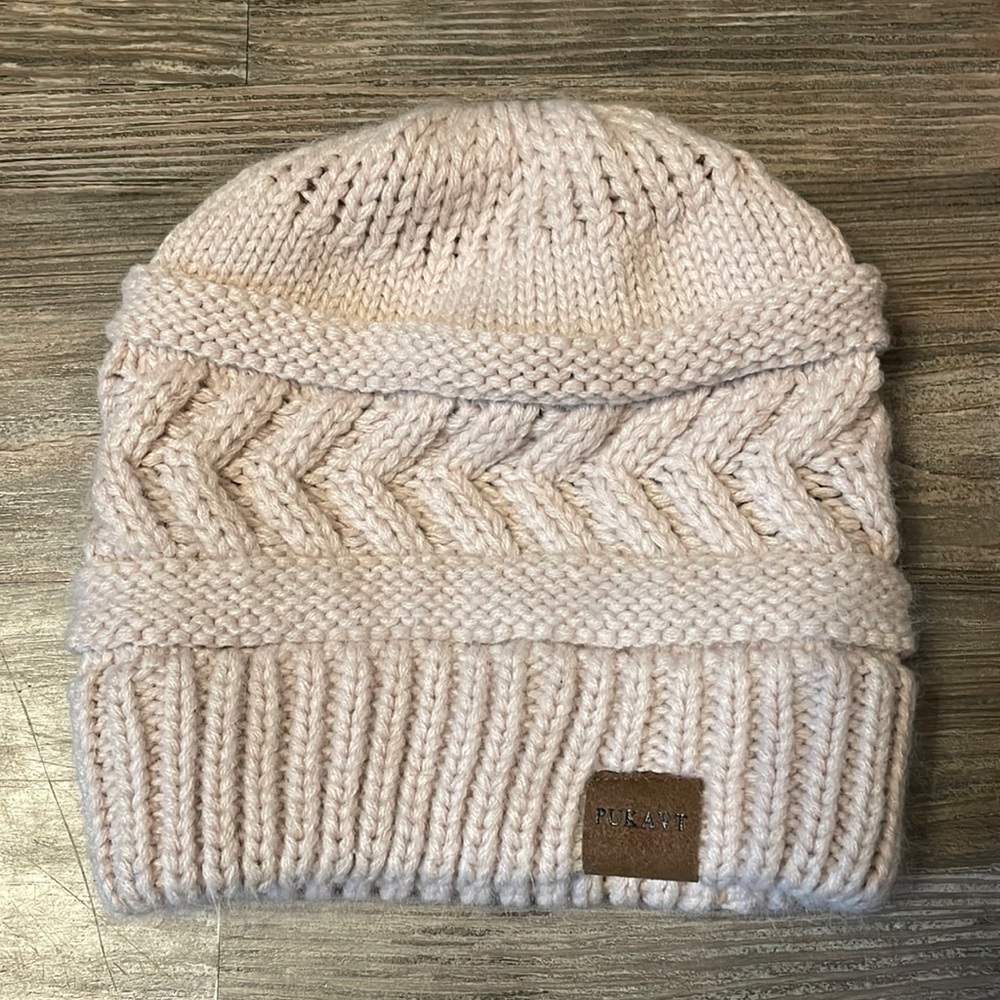 PUKAVT light tan knit hat with hole for ponytail